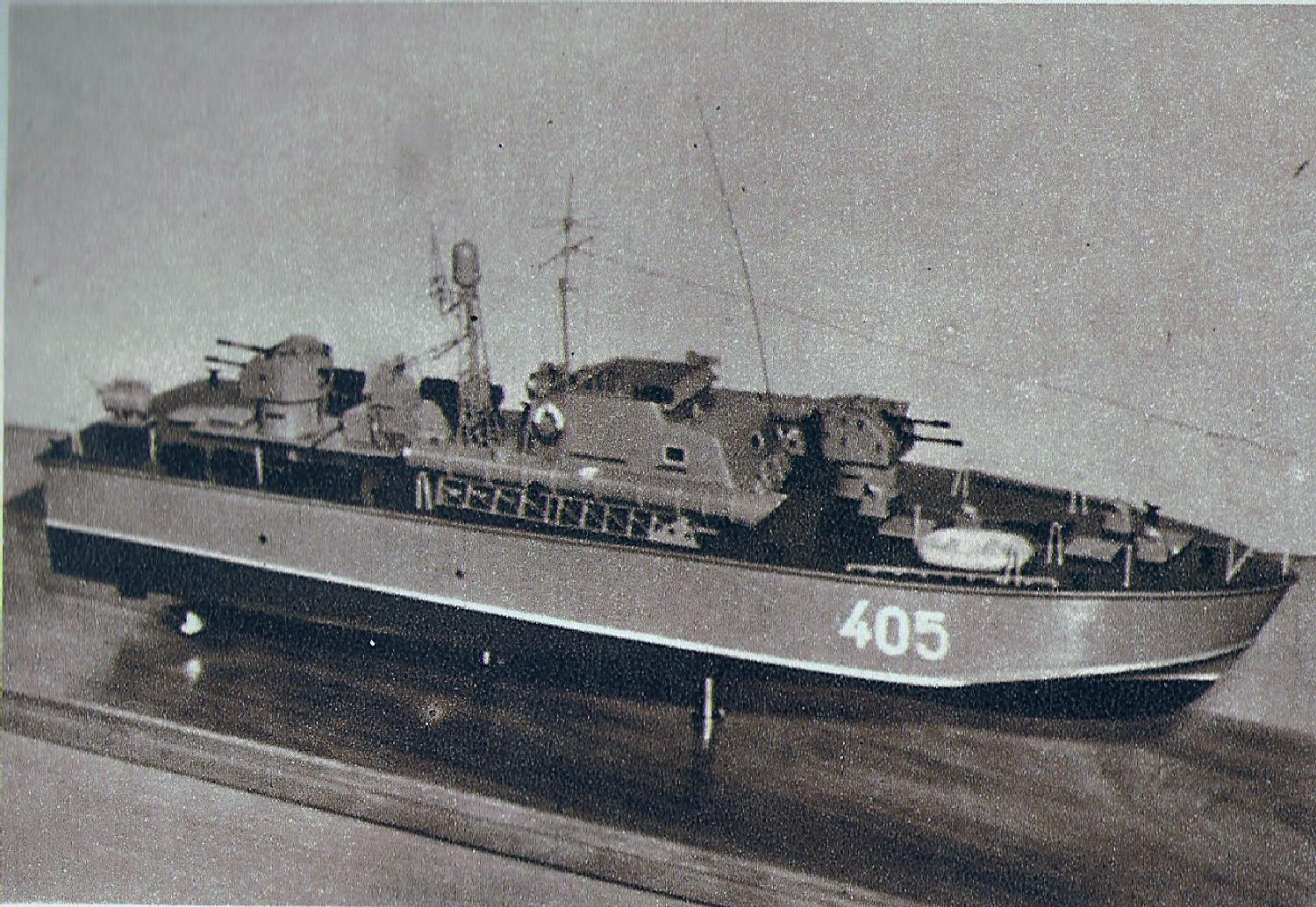 Model kutra torpedowego .  ( źródło &quot;Kutry torpedowe&quot; Jan Marczak - Gdynia 1968r )