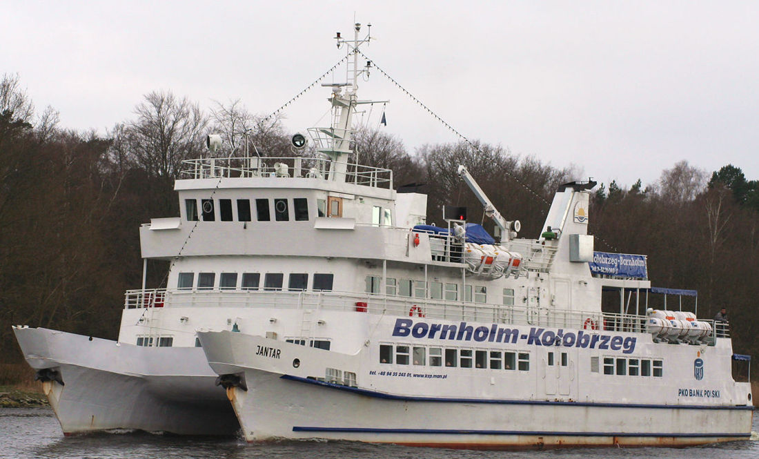 9-5) Jantar 04.2007 w Świnoujściu, autor A. Woźniczka, źródło Shipspotting.jpg