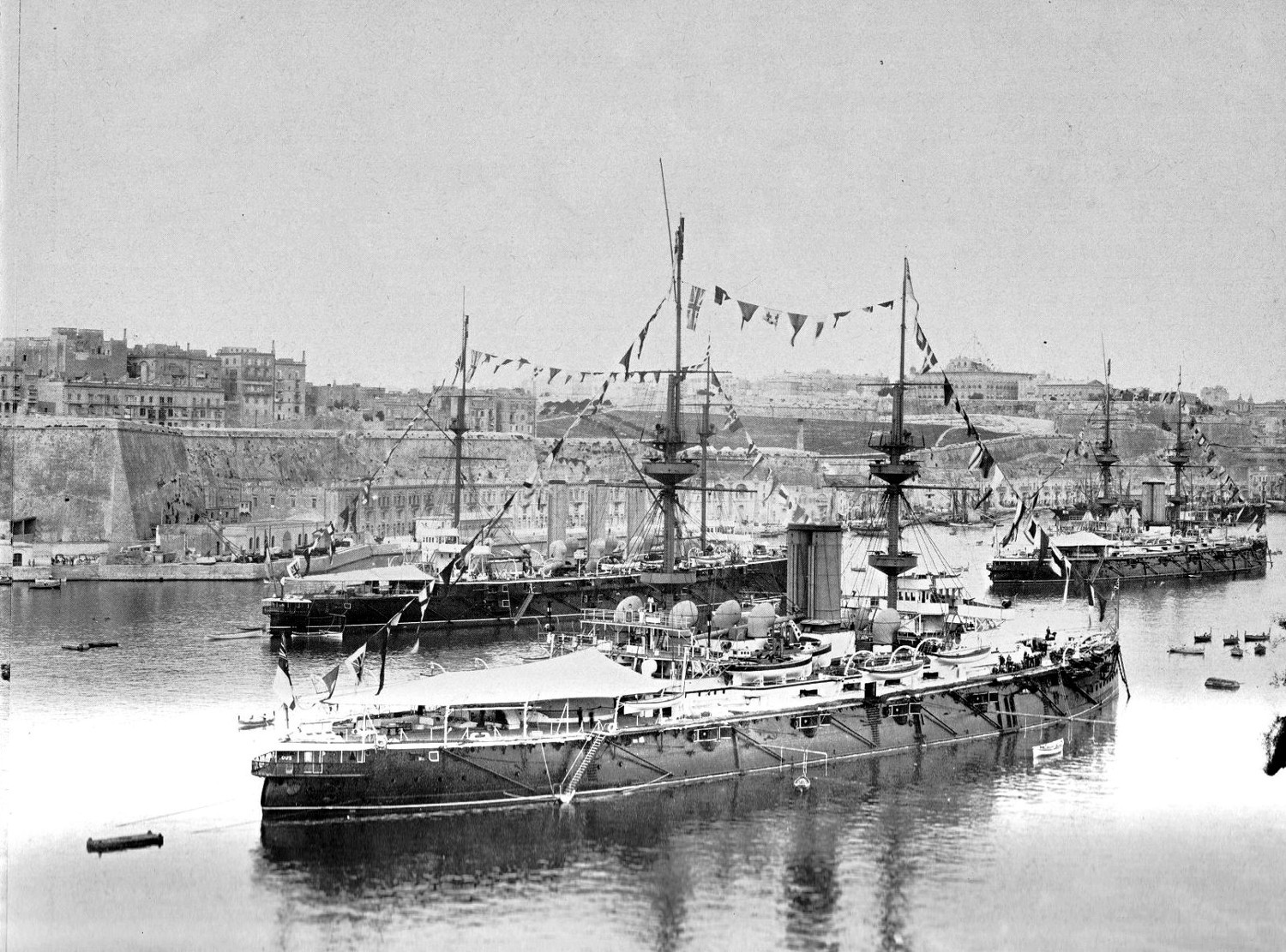 illustrious (Malta 1902).jpg