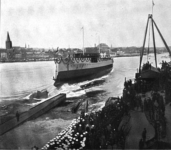 Kaiser_Wilhelm_der_Grosse_launching.jpg