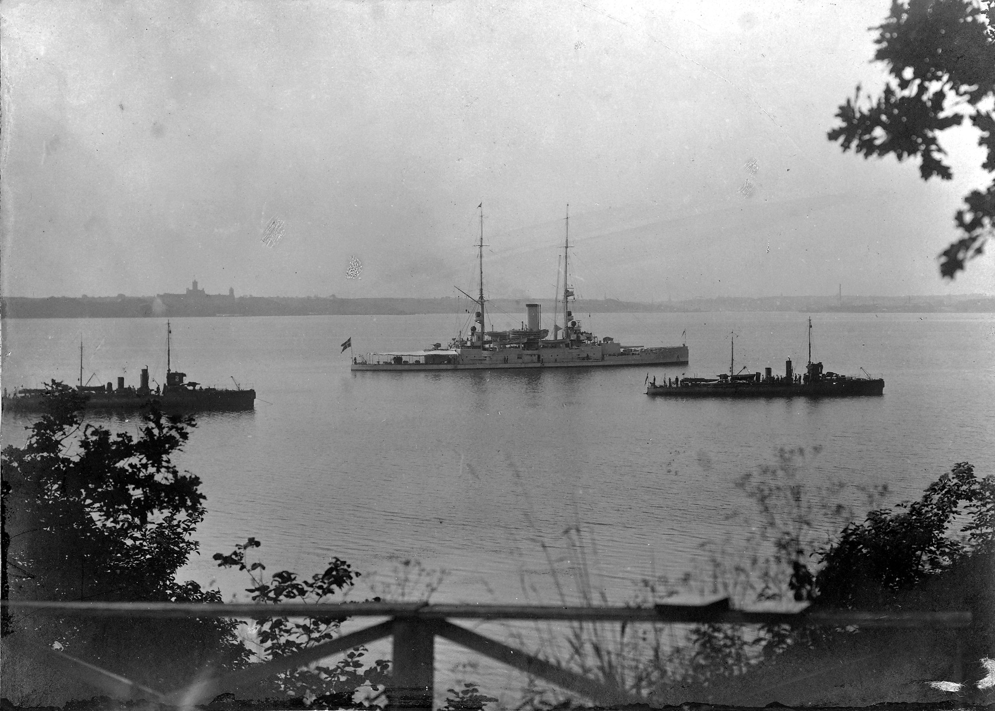 Olfert Fisher z torp. Sælen i Nordkaperen, 1920.jpg