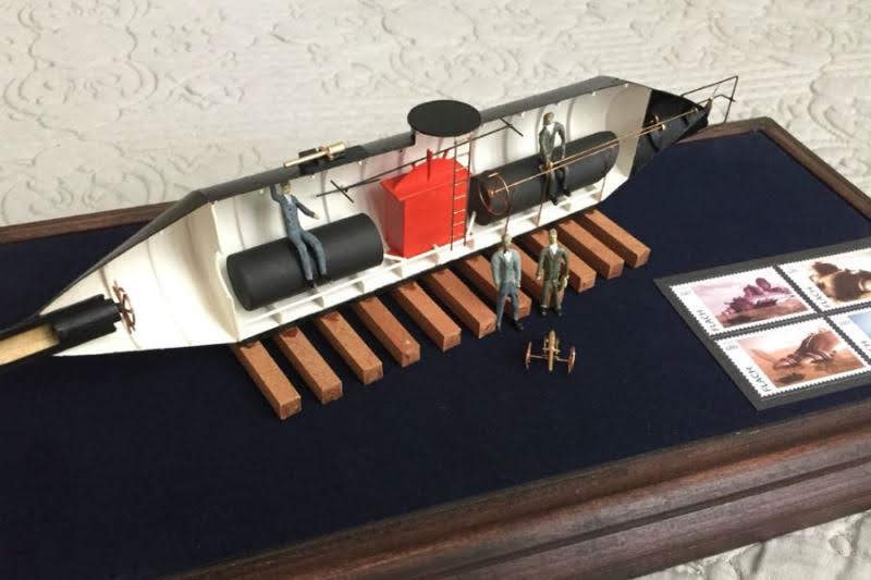 maqueta submarino flach chile.jpg