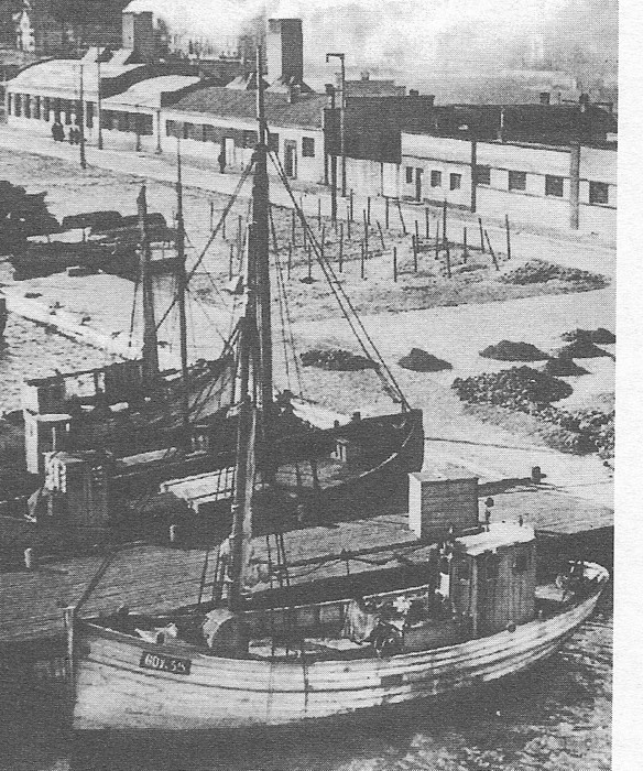 Źródło: Huras B., Twardowski M. "Księga statków Polskich" t.4