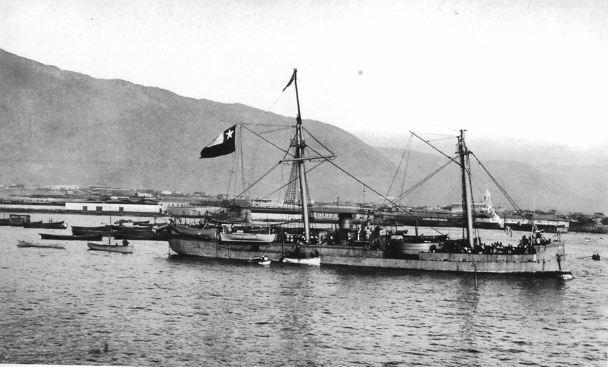 Huascar (lata 1890.).jpg