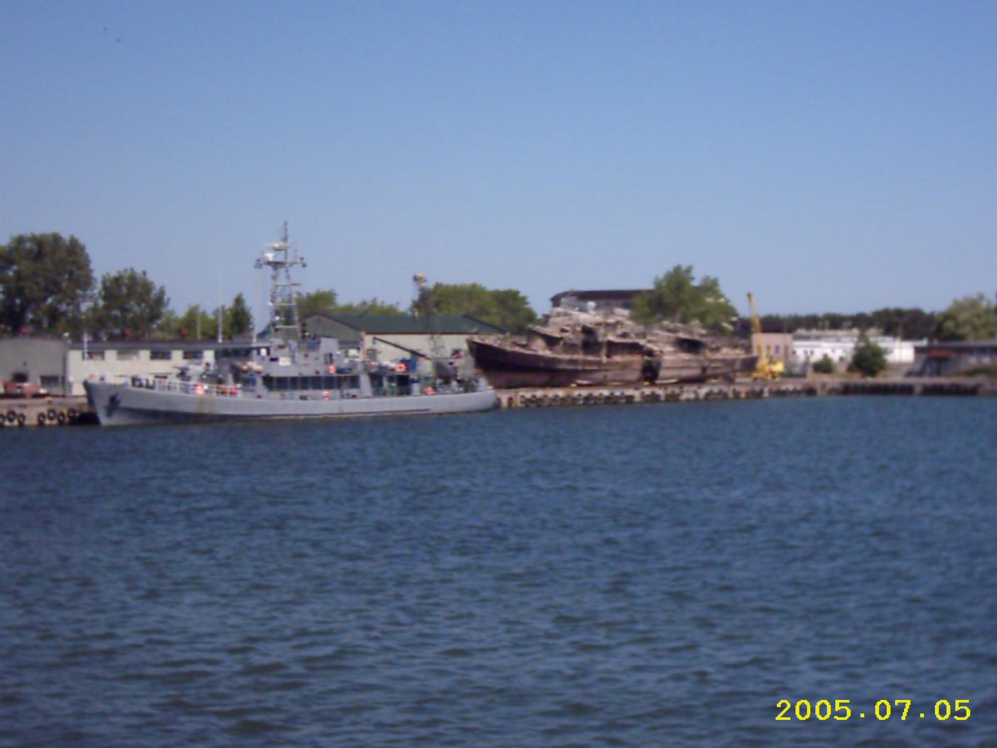 ORP &quot;Czajka&quot; /624/ i &quot;Rybitwa&quot; /622/ , 2005r. ( foto D.Rzepka )