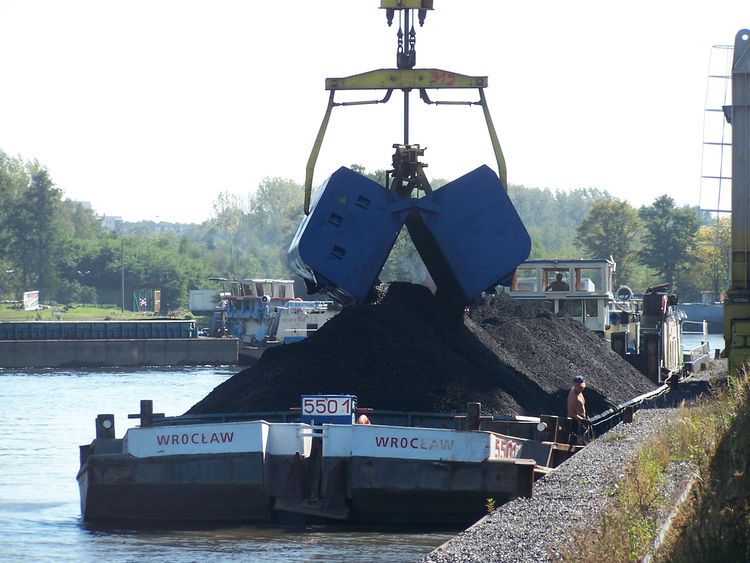 pod załadunkiem - Port Gliwice