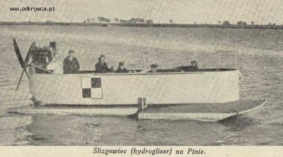 Nieznany ślizgowiec na Pinie