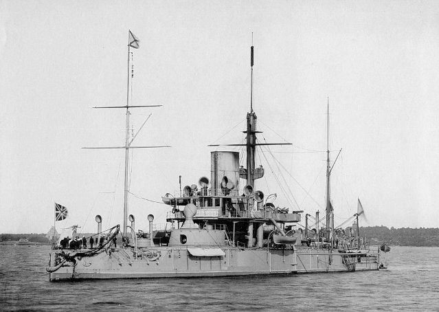 Ironclad_warship_Pyotr_Velikiy..jpg