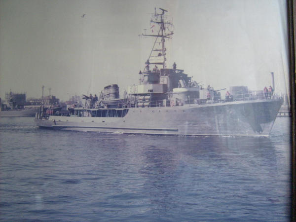 ORP "Łoś" / 603 / . ( z albumu T.Polański )