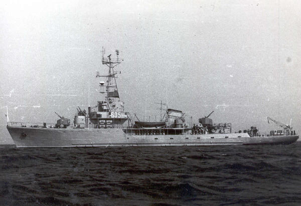 ORP "Bizon" / 605 / . ( z archiwum domowego )