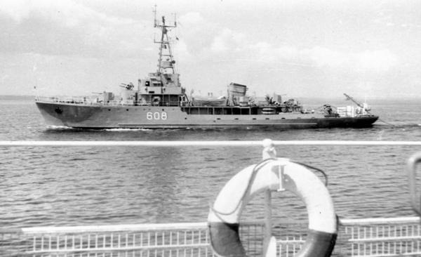 ORP "Delfin" / 608 / . ( z arch. domowego )