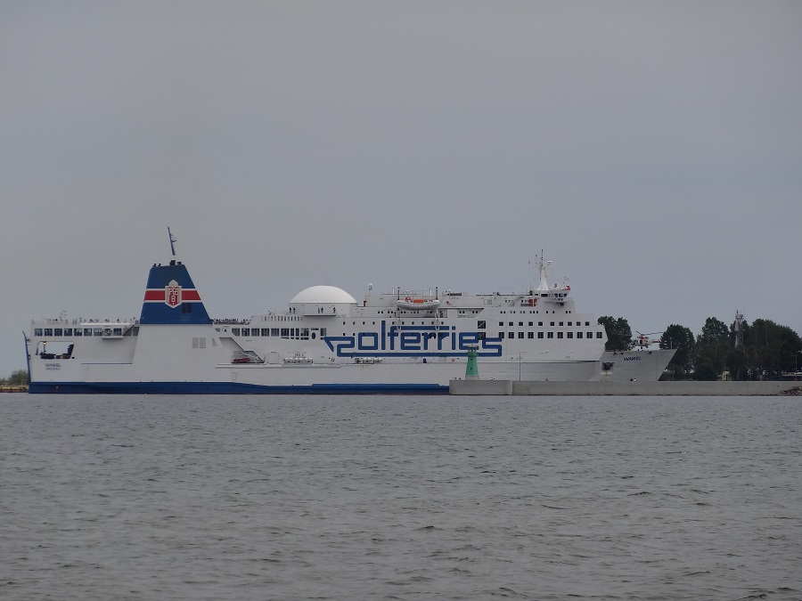 Anakonda nad dziobem Wawelu.jpg