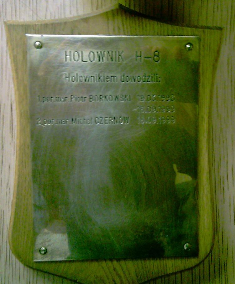 Tabliczka pamiątkowa . ( autor J.Serzysko )