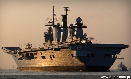 i-i10-13-mj1148illustrious-muzeum.jpg