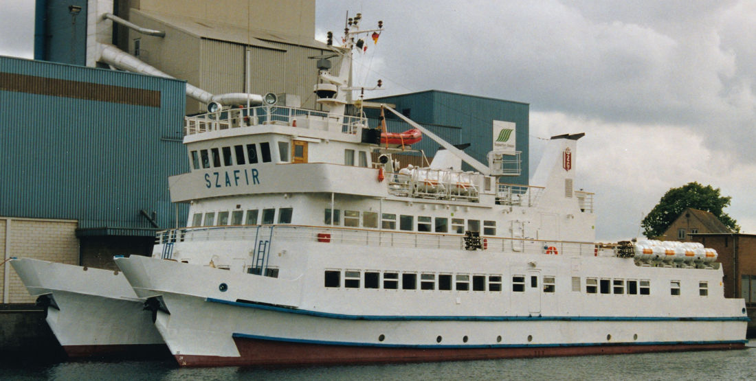 3-2) Szafir 07.1993 w Aabenraa, autor Frafo, źródło Shipspotting.jpg