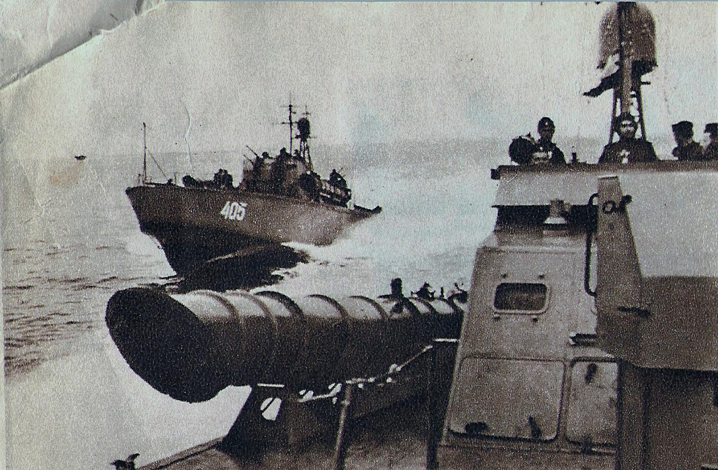 Kutry torpedowe w morzu , lata 60-te . ( źródło &quot;Kutry torpedowe&quot; Jan Marczak - Gdynia 1968r  )