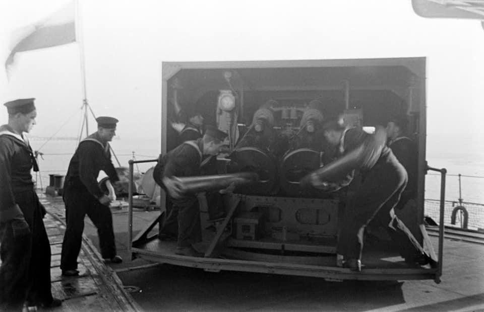 ORP Błyskawica 1940 LIFE Magazine Archives - William Vandivert 01