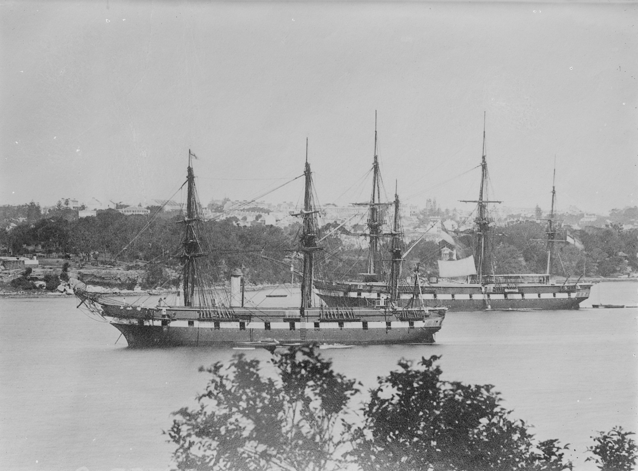Galatea i Challenger (Sydney 1867).jpg